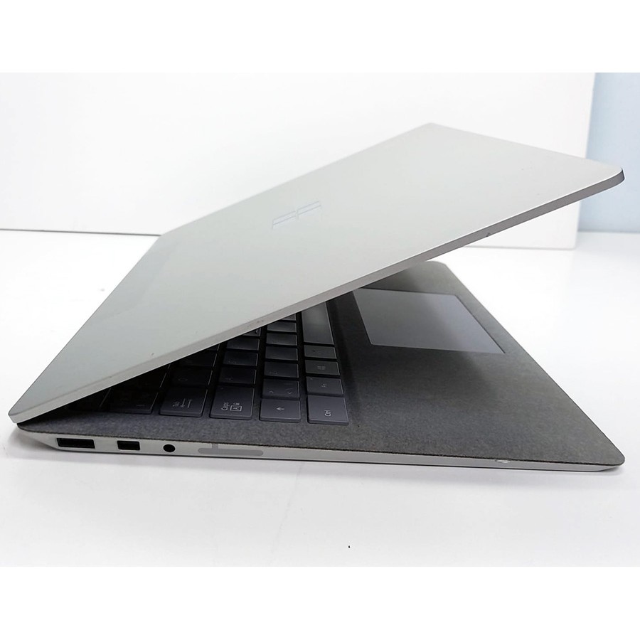 Portátil Microsoft Surface Laptop 2 i5-8350U 8GB 256GB 13,5" Dual WIFI + BT Win 10 PRO